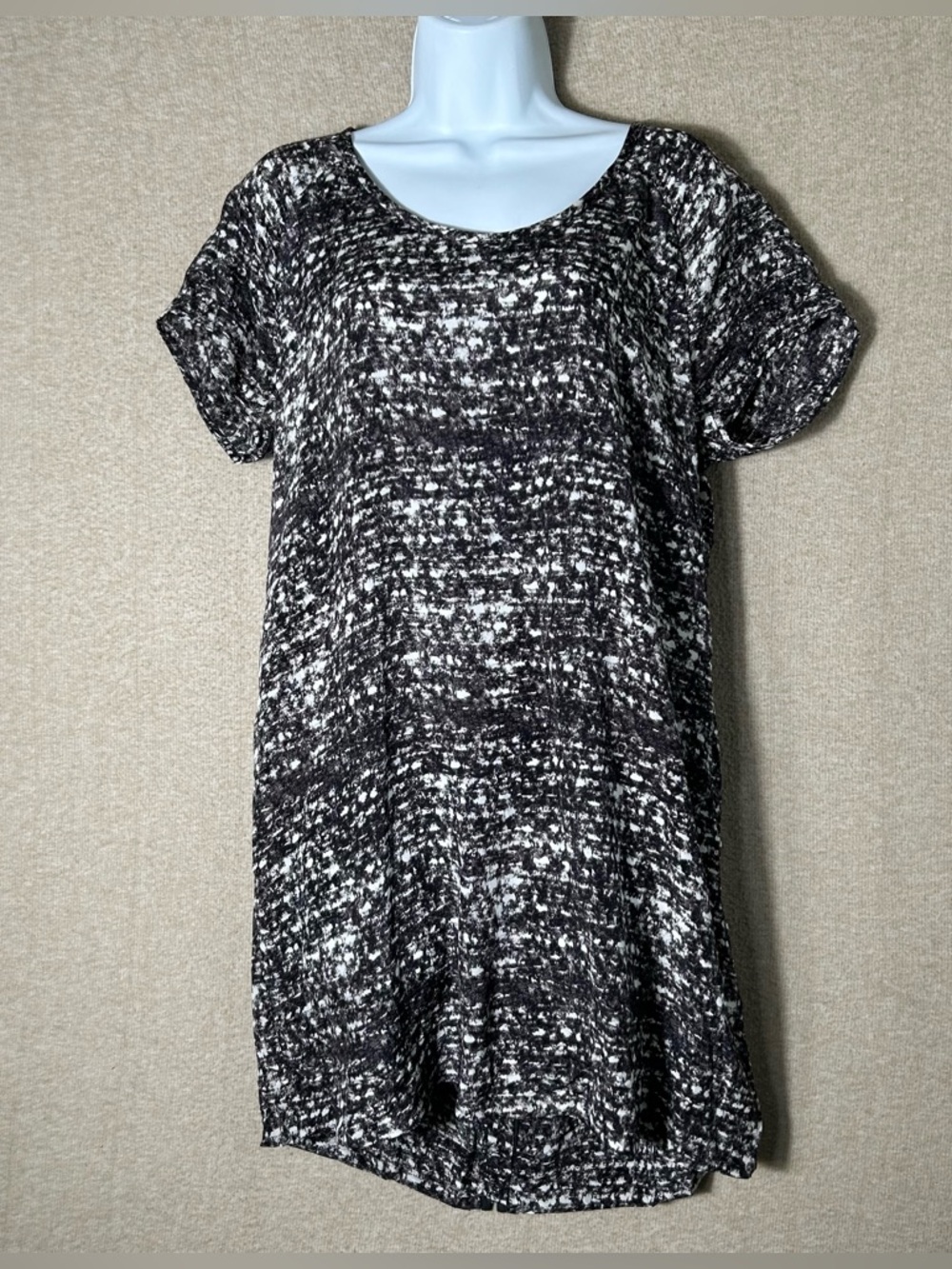 Joie Silk Mini Dress Womens Medium Black White Short Sleeve Hook Eye Back